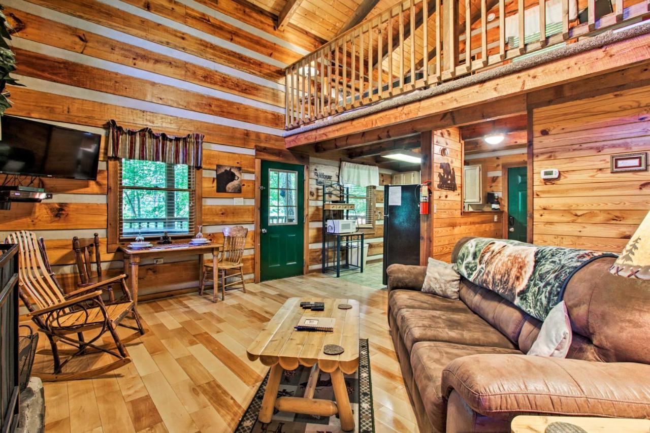Secluded Forest Cabin, 4 Mi To Downtown Gatlinburg Buitenkant foto